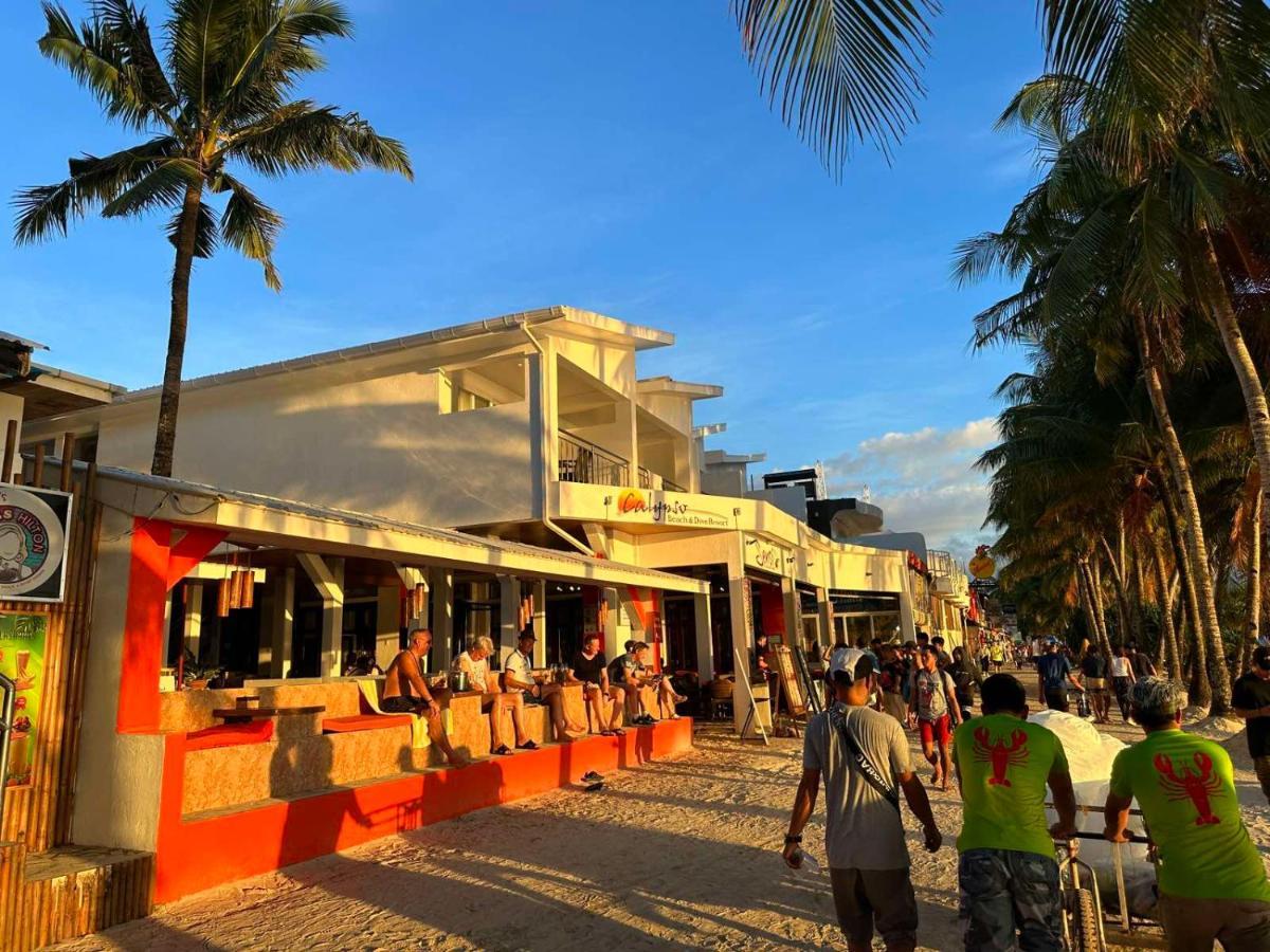 Calypso Beach And Dive Resort Manoc-Manoc Exterior photo