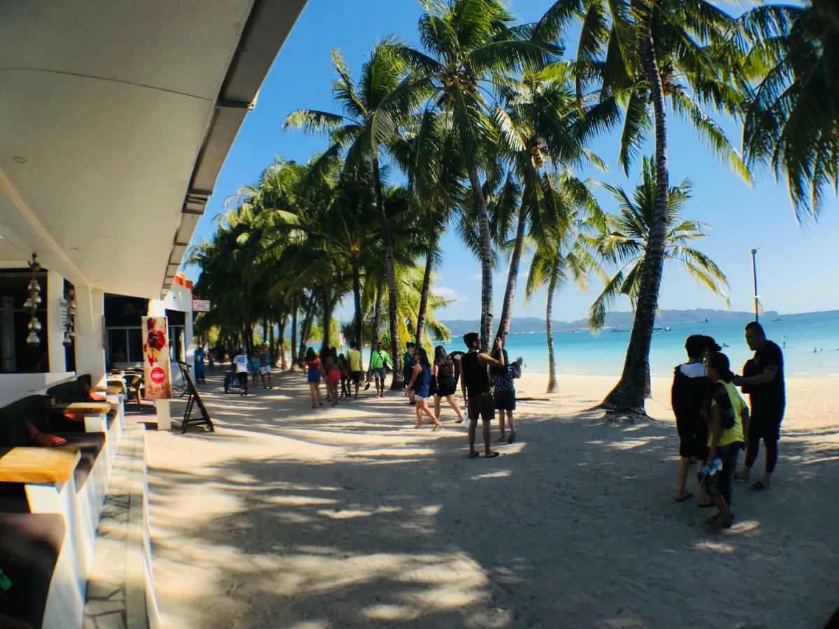 Calypso Beach And Dive Resort Manoc-Manoc Exterior photo